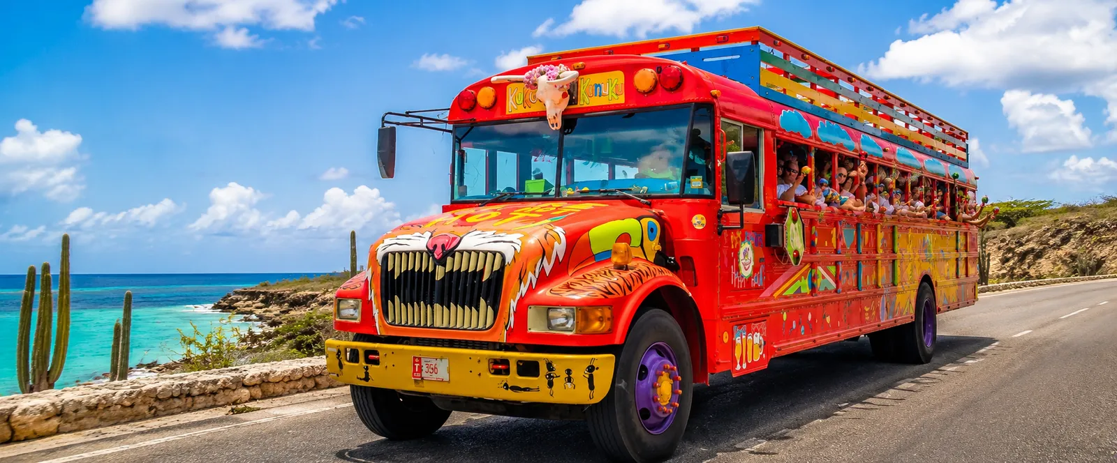 Kukoo Kunuku Party Bus