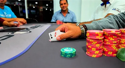 Photo 2 de The Poker Room