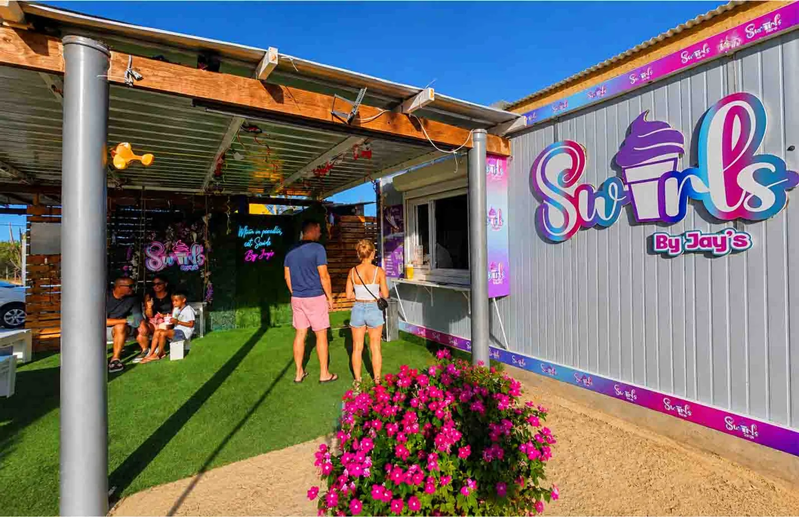 Swirls by Jay's
