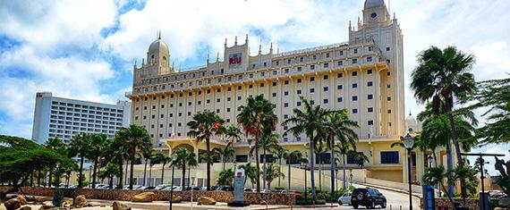 RIU Palace