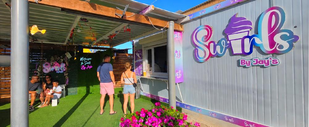 Swirls by Jay's